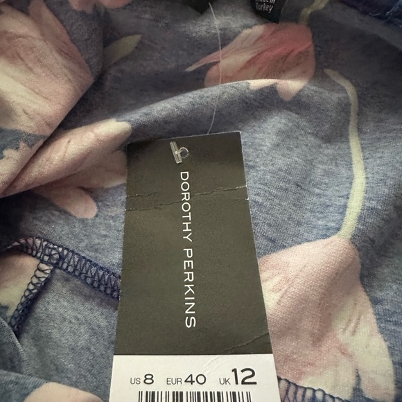 - Beautiful floral detail summer dress Dorothy Perkins new size 12 ladies - Picture 6 of 11